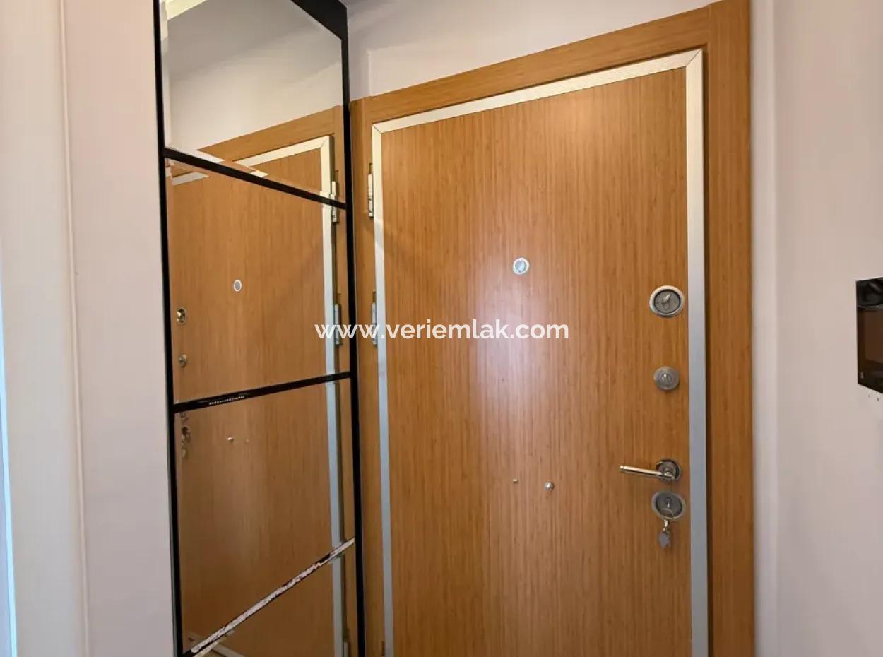 Seferihisar Camikebir Viertel – Im Zentrum, 11-Wohnung Mit Balkon Zum Verkauf