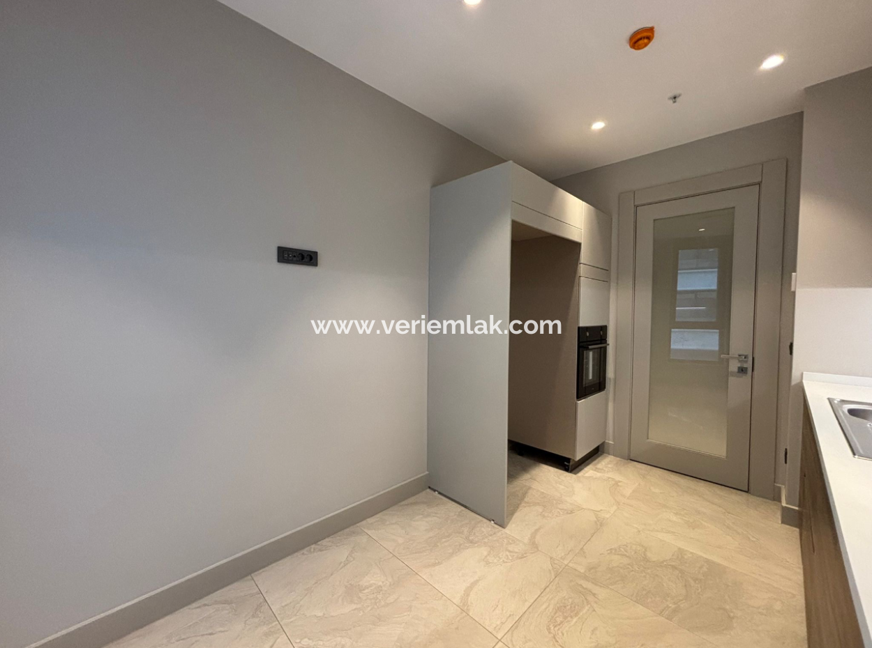 19. Stock 3 1.120 M² Meerblickswohnung Zur Miete In Alsancak Evora Projekt