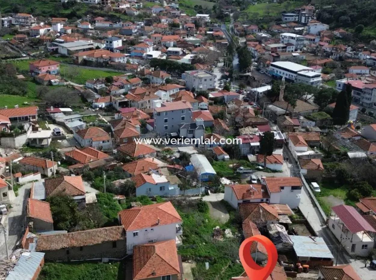 3 1 Wohnung Zum Verkauf In Ulamış Von Veri! Die Hälfte Des Einfamilienhauses Steht Zum Verkauf!