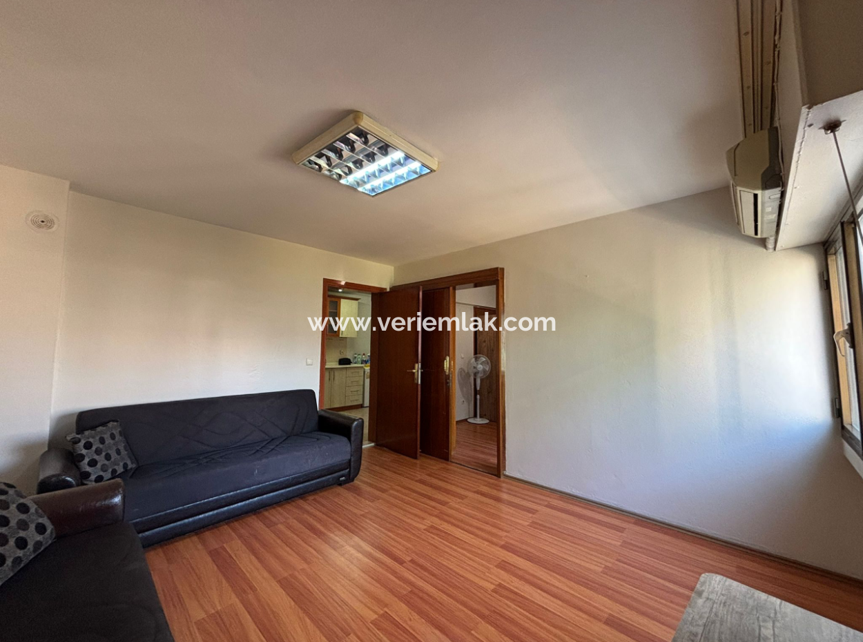 5. Stock Wohnung Zur Miete Mit 1 1 Balkon Gegenüber Dem Privaten Krankenhaus Alsancak