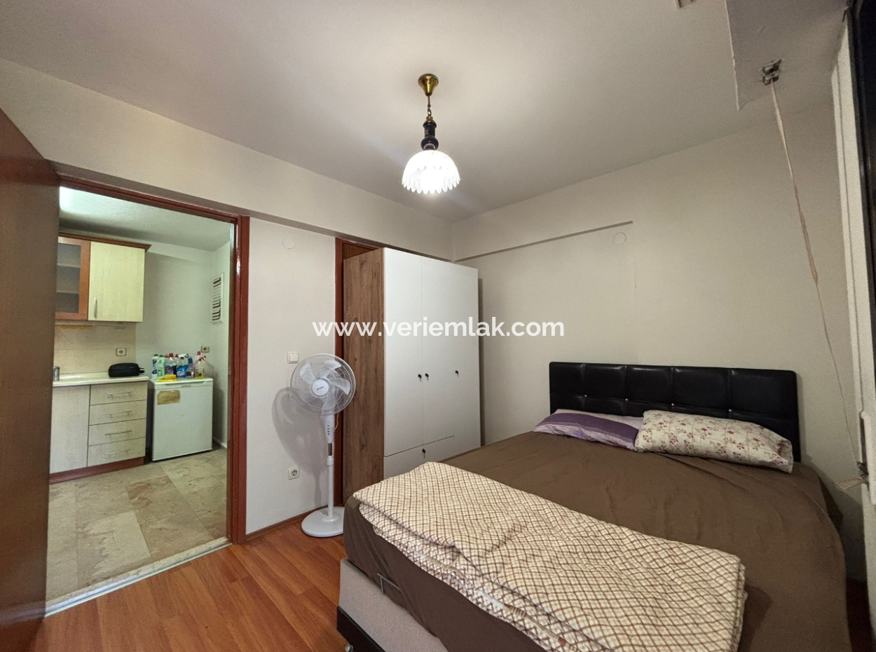 5. Stock Wohnung Zur Miete Mit 1 1 Balkon Gegenüber Dem Privaten Krankenhaus Alsancak