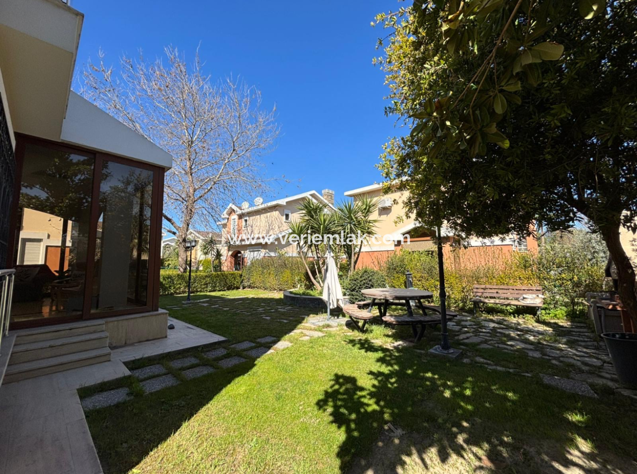 Bornova Forum Bornova Villas Triplex 3 1 200M² Villa Zu Mieten Mit Wintergarten