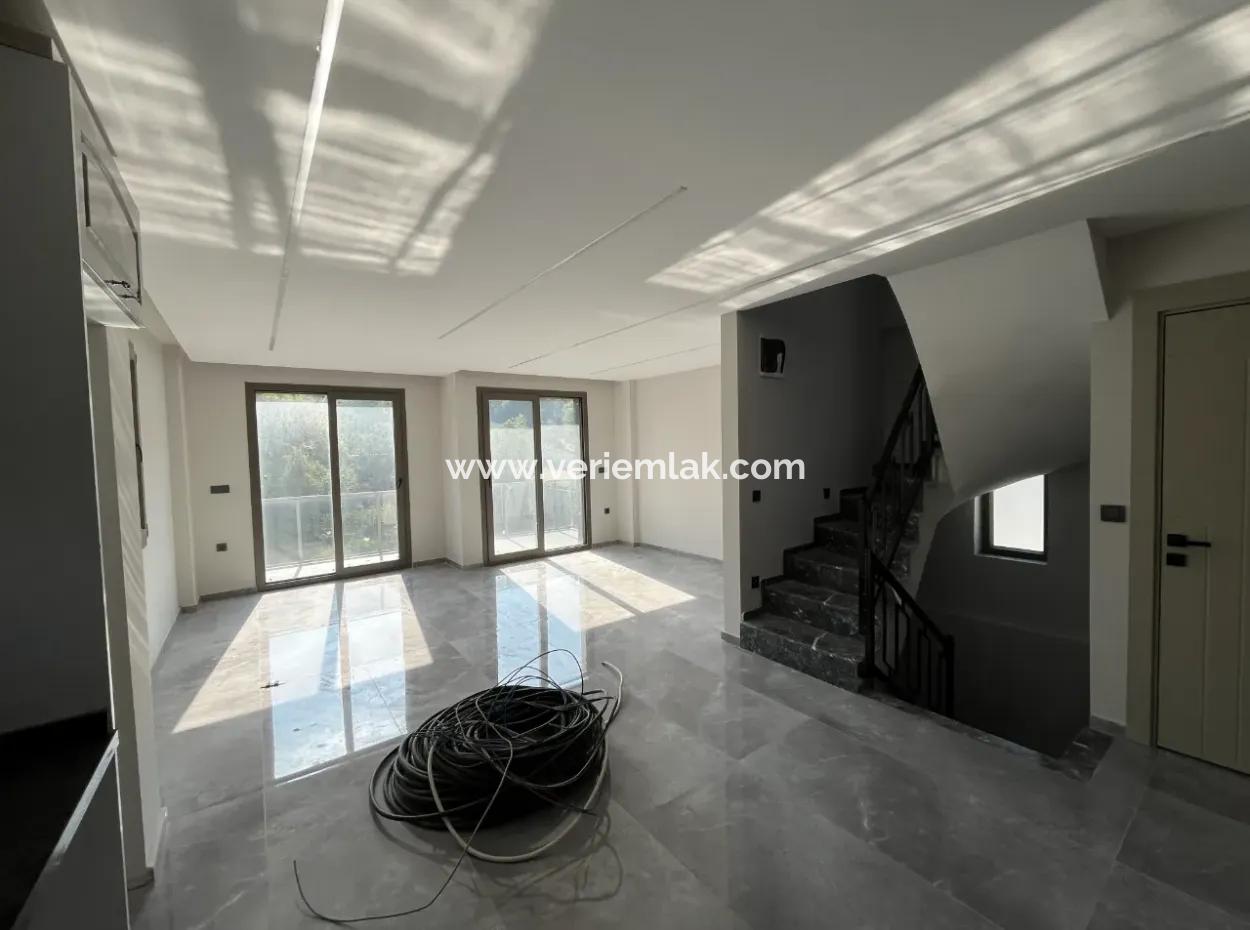 Ultra-Luxuriöse Freistehende Villa Auf Einem Strandgelände In Akarca