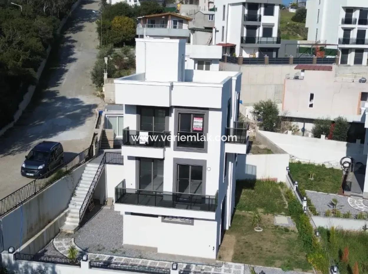 Ultra-Luxuriöse Freistehende Villa Auf Einem Strandgelände In Akarca