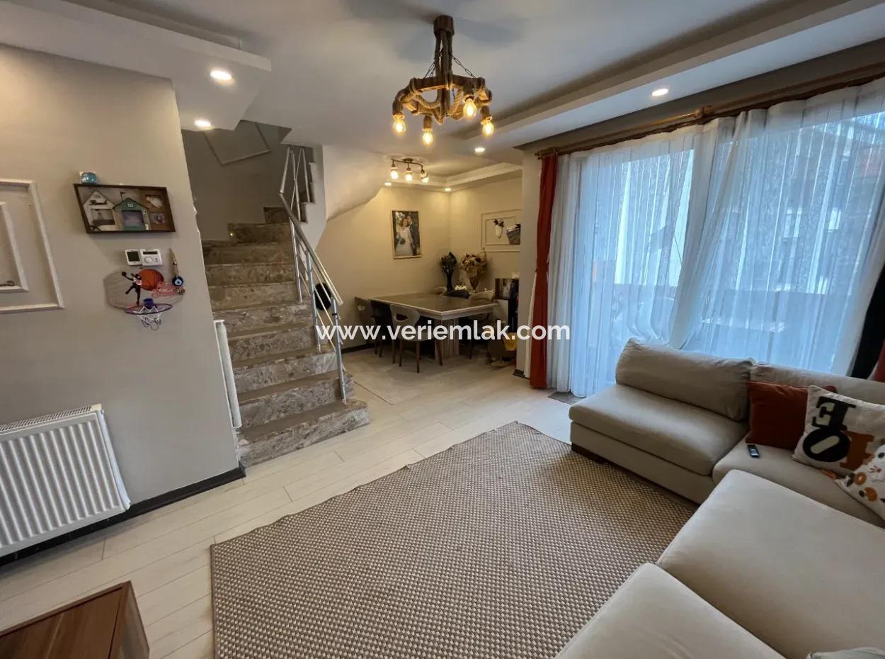 Zu Verkaufen | 4 1 Duplex Mit Grosser Reihe Im Bezirk Camikebir