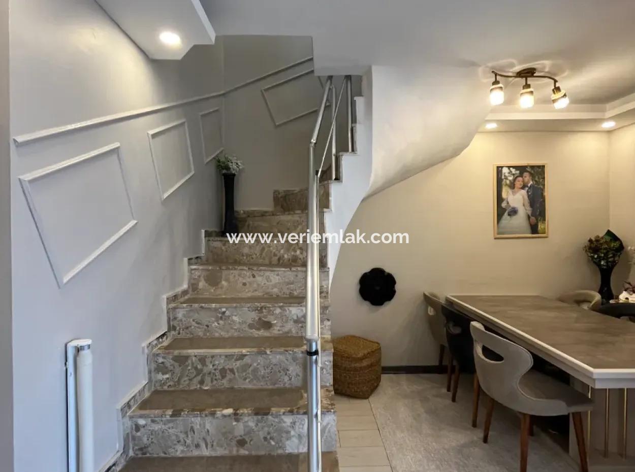 Zu Verkaufen | 4 1 Duplex Mit Grosser Reihe Im Bezirk Camikebir