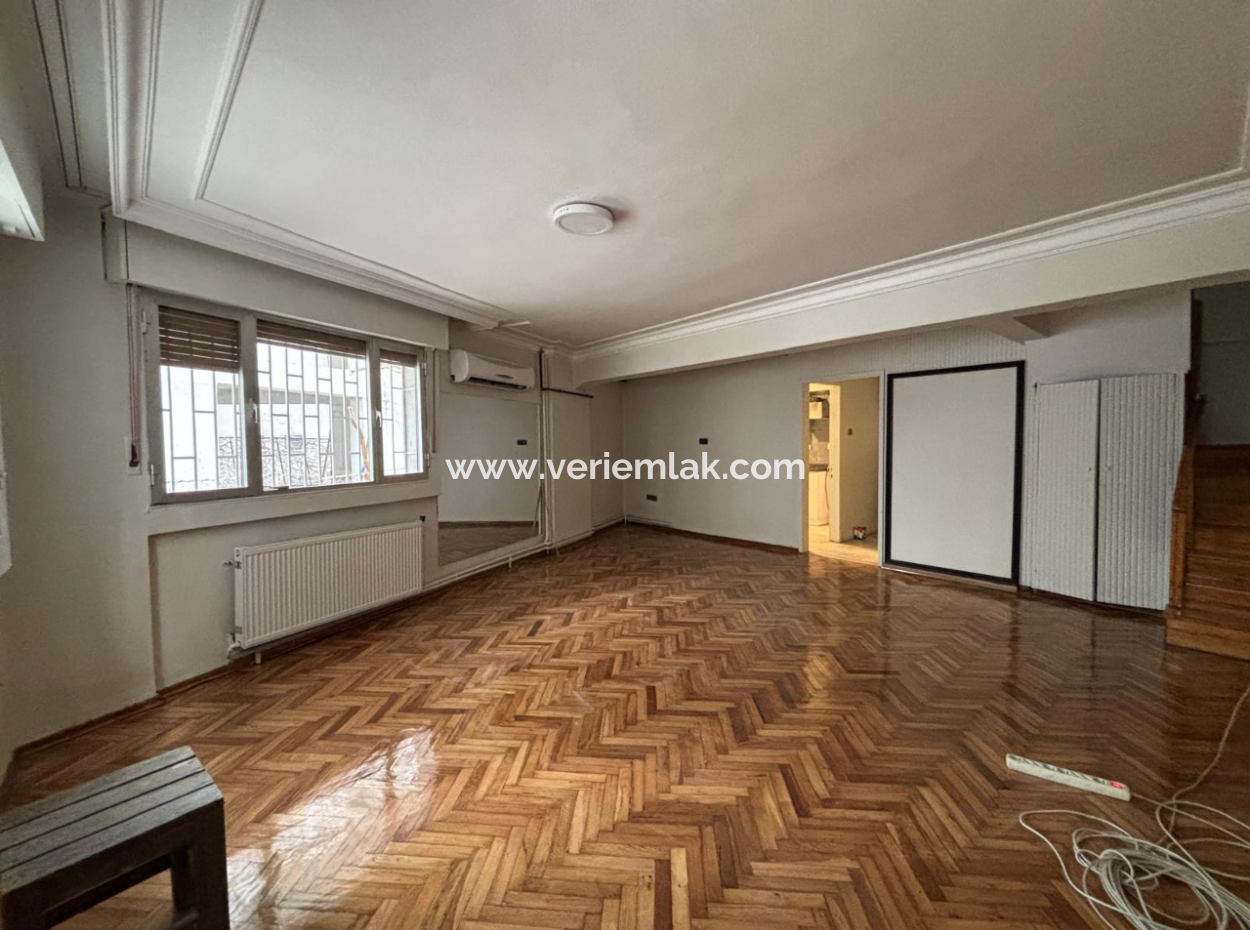 Alsancak Otoparkli Cyprus Martyrs In Der Nähe Des Arbeitsplatzes Duplex 3 1