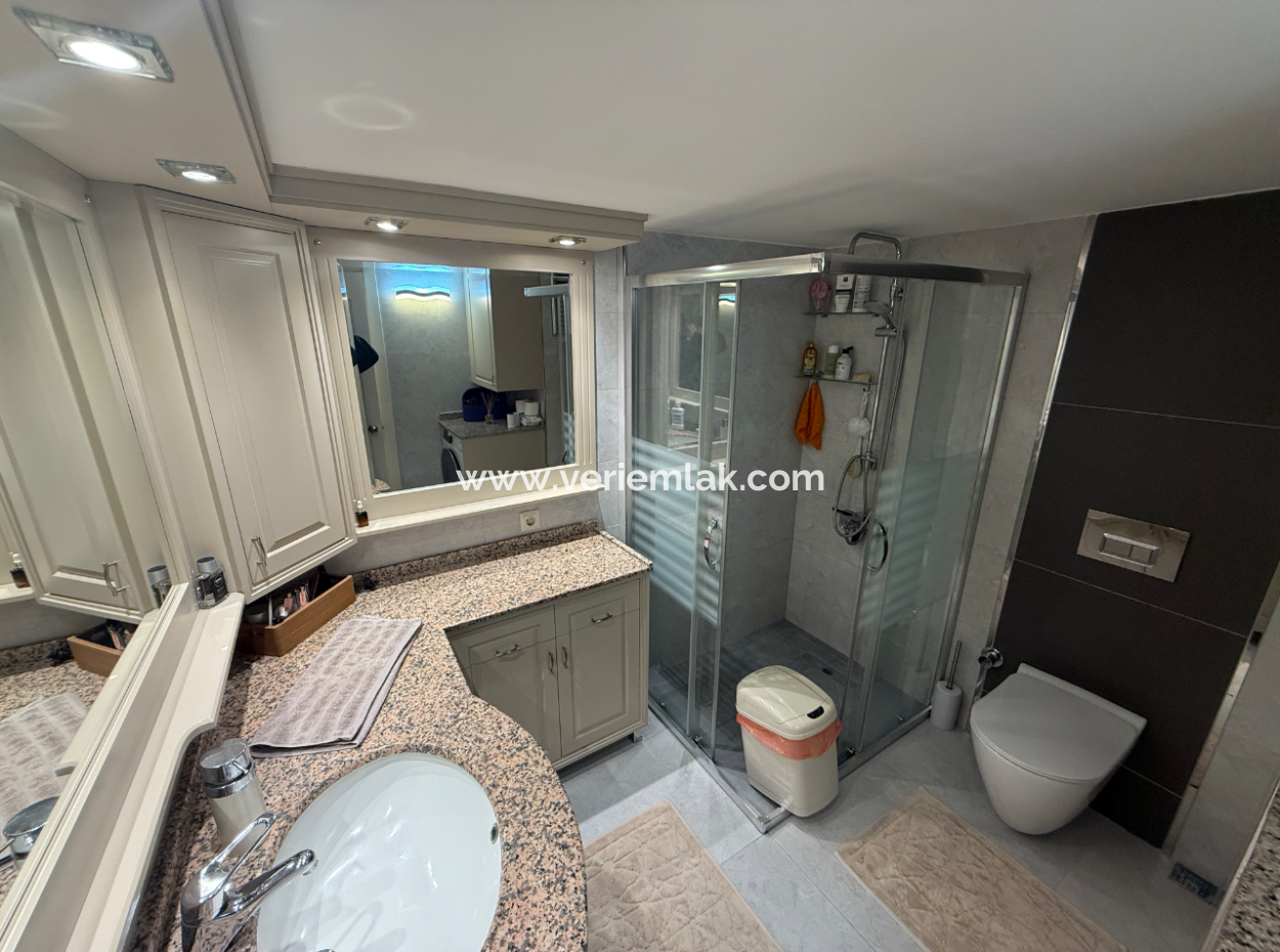 Kamin-Emporen-Wohnung Mit Parkplatz Nahe Der Strasse In Küçükyali