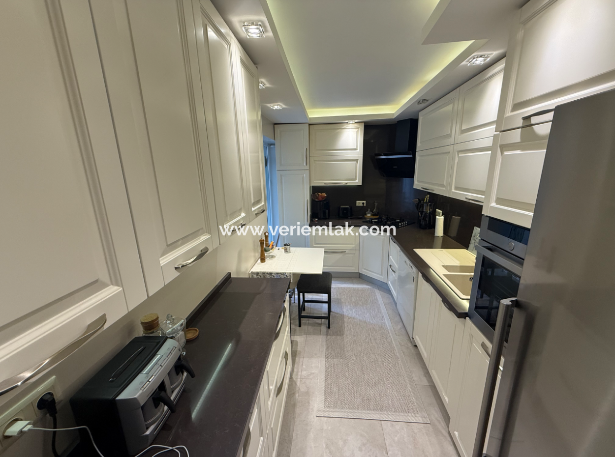 Kamin-Emporen-Wohnung Mit Parkplatz Nahe Der Strasse In Küçükyali