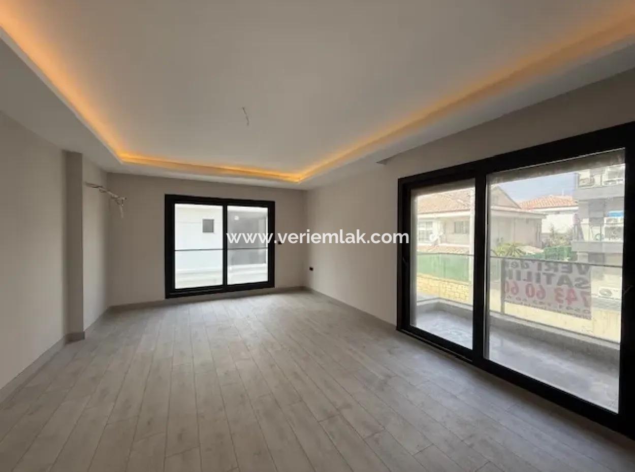 Ultra Luxury 2 1 Wohnung Zum Verkauf Im Seferihisar Camikebir Viertel