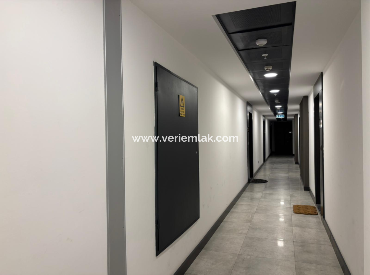 In Der Nähe Der Universität Bornova Yaşar, 80 M² 2 1, Luxuriöse Mietwohnung Mit Wintergarten!