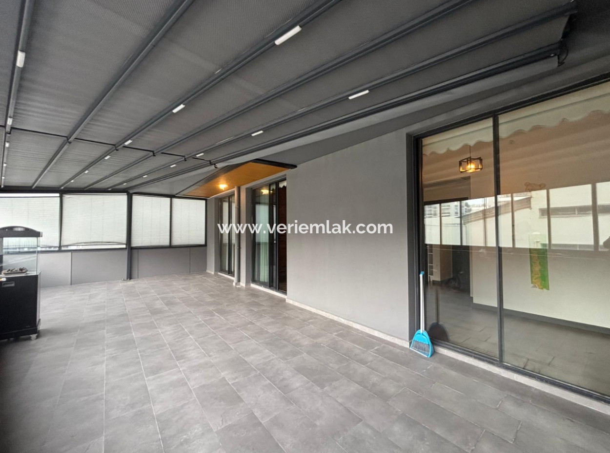 In Der Nähe Der Universität Bornova Yaşar, 80 M² 2 1, Luxuriöse Mietwohnung Mit Wintergarten!