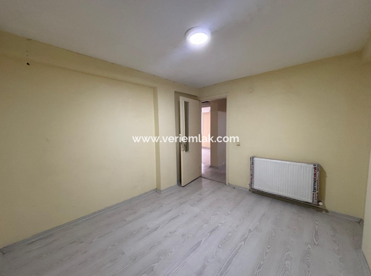 Alsancak Private Health Relative In Der 4. Etage 2 1 Kombi-Wohnung Zur Vermietung!