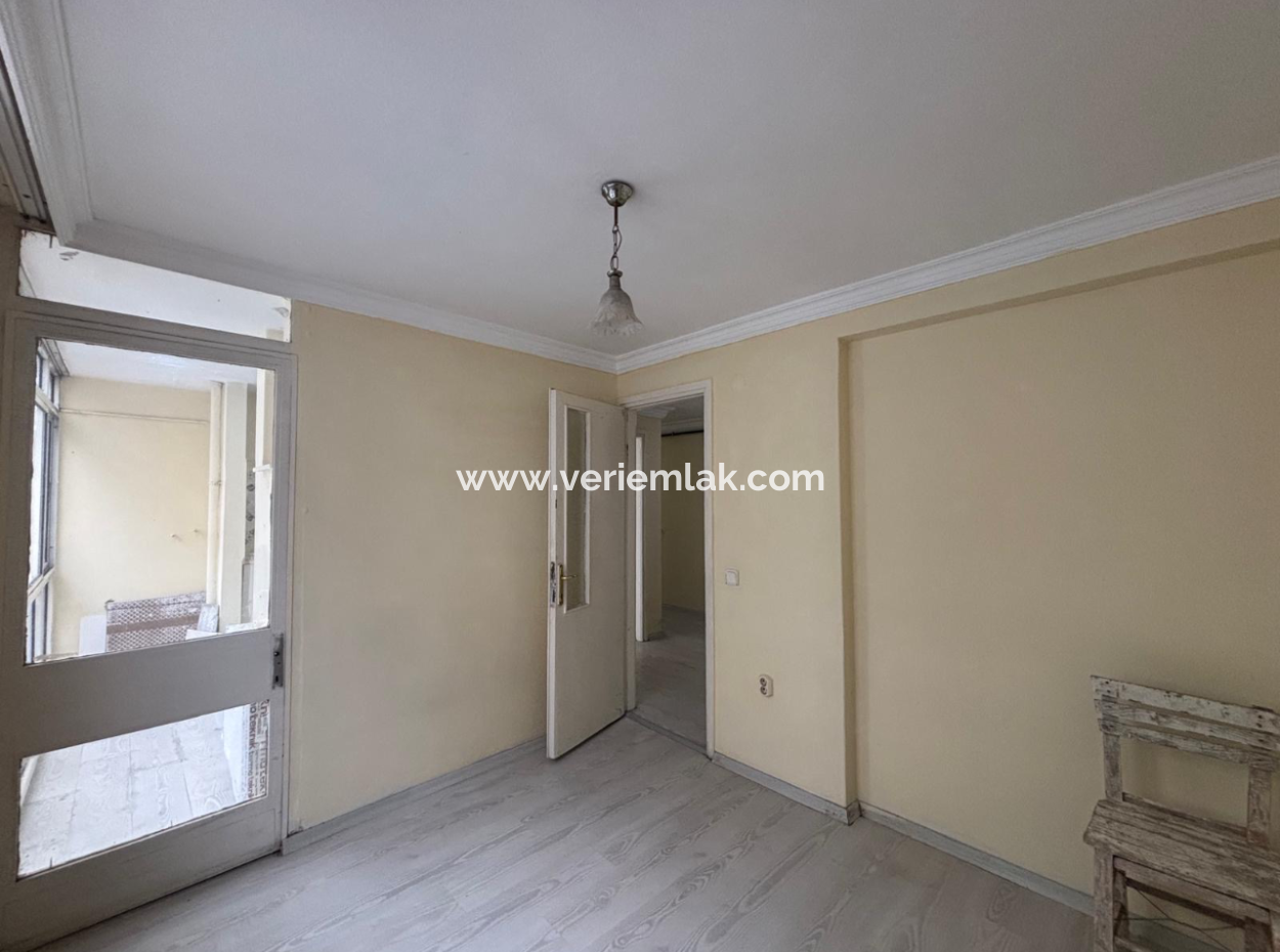 Alsancak Private Health Relative In Der 4. Etage 2 1 Kombi-Wohnung Zur Vermietung!