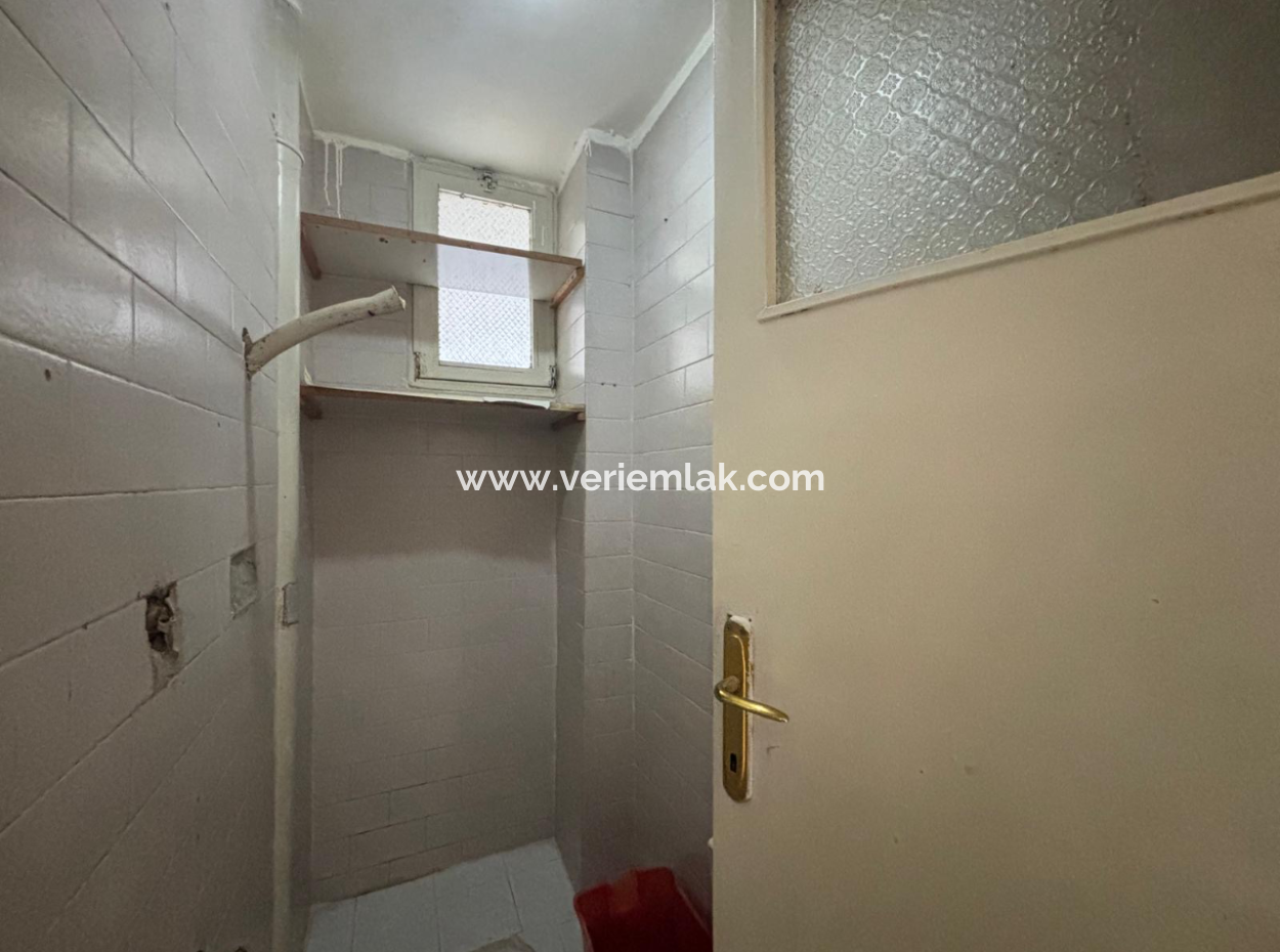 Alsancak Private Health Relative In Der 4. Etage 2 1 Kombi-Wohnung Zur Vermietung!