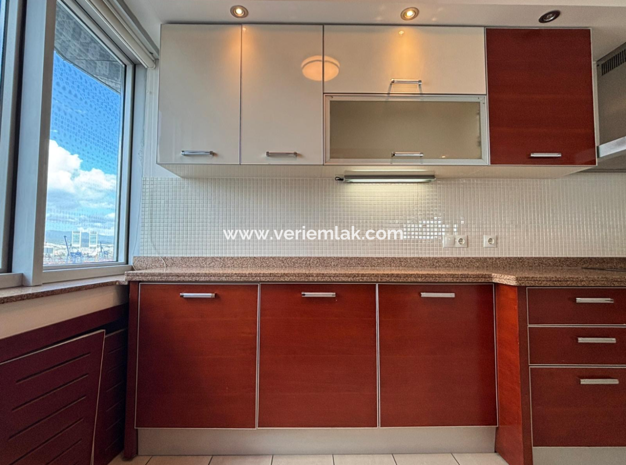 Alsancak Punta Wohnung 4 1 260 M² Wohnung Zur Miete Mit Meerblick!