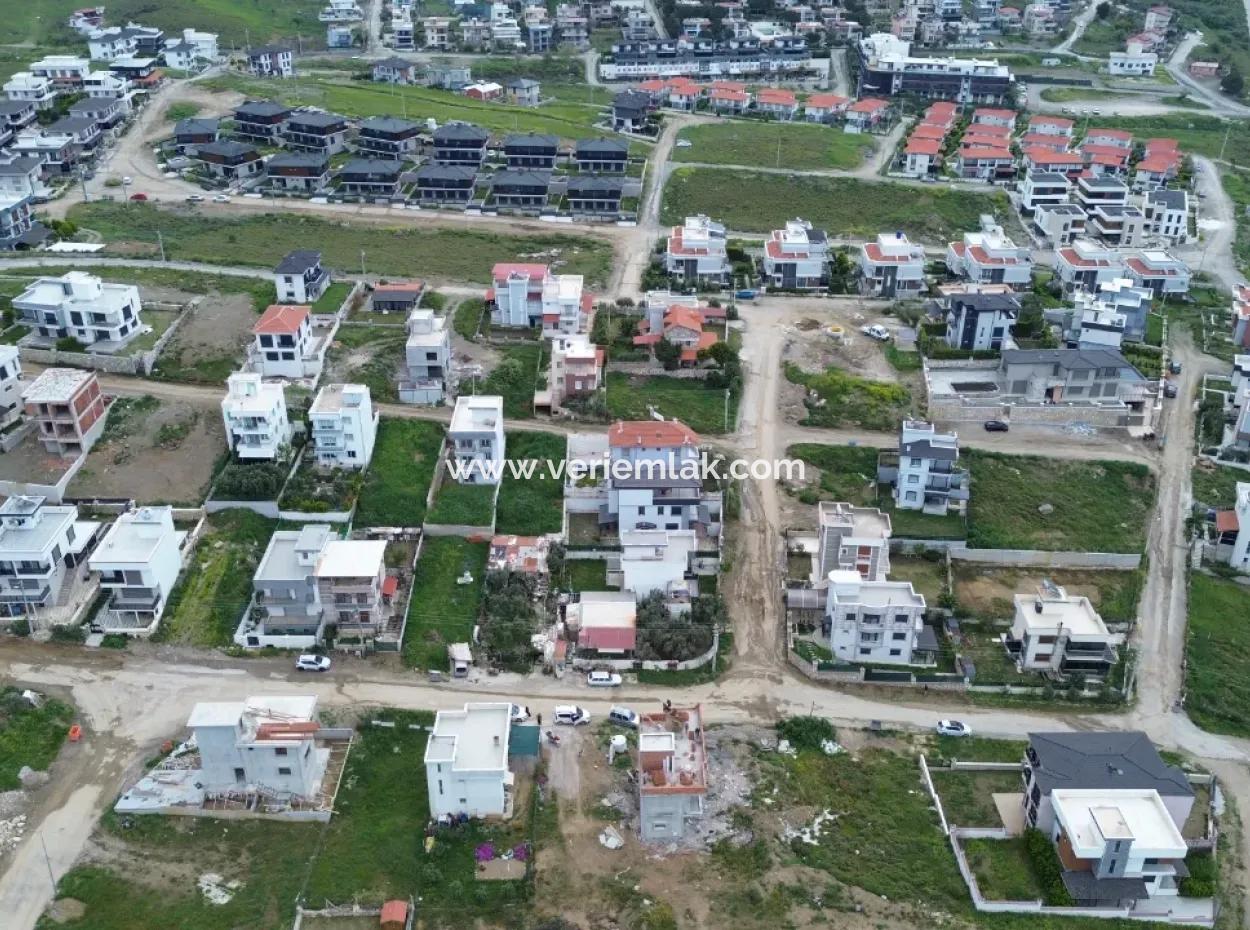 275 M² Villa-Grundstück Zum Verkauf In Seferihisar Akarca