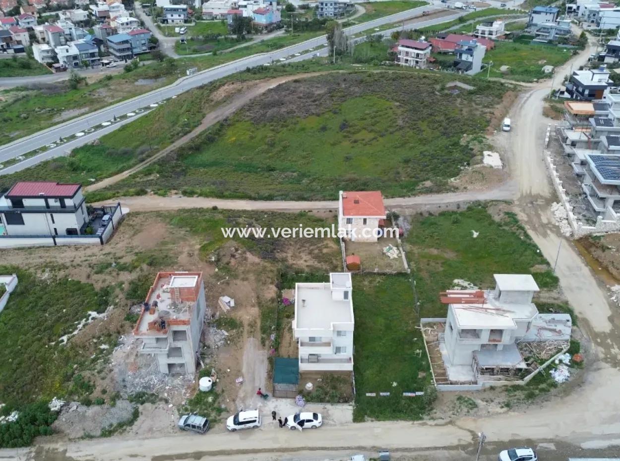 275 M² Villa-Grundstück Zum Verkauf In Seferihisar Akarca