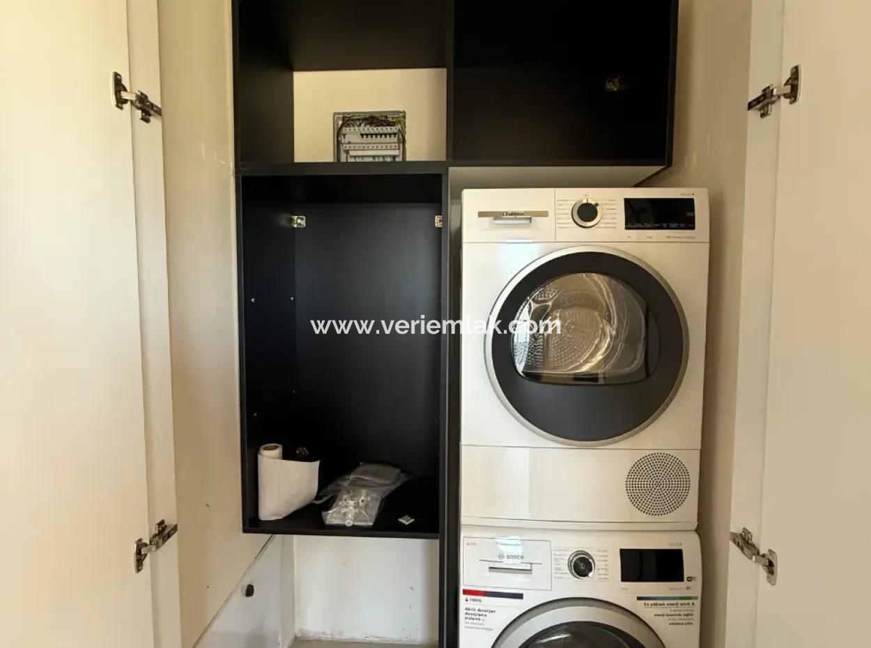 Oberes Segment Ultra Luxuriöse Freistehende Villa In Fußläufiger Entfernung Zum Meer In Seferihisar Akarca