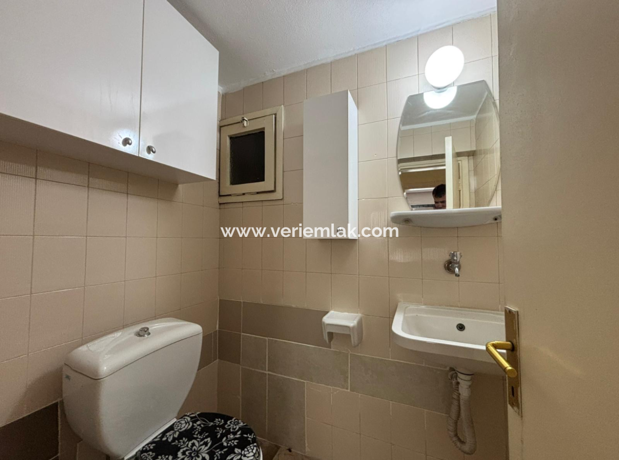 Alsancak Poet Eşref Boulevard 3 1 115M2 Wohnung Zu Vermieten!