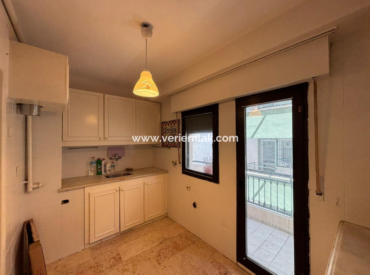 Alsancak Poet Eşref Boulevard 3 1 115M2 Wohnung Zu Vermieten!