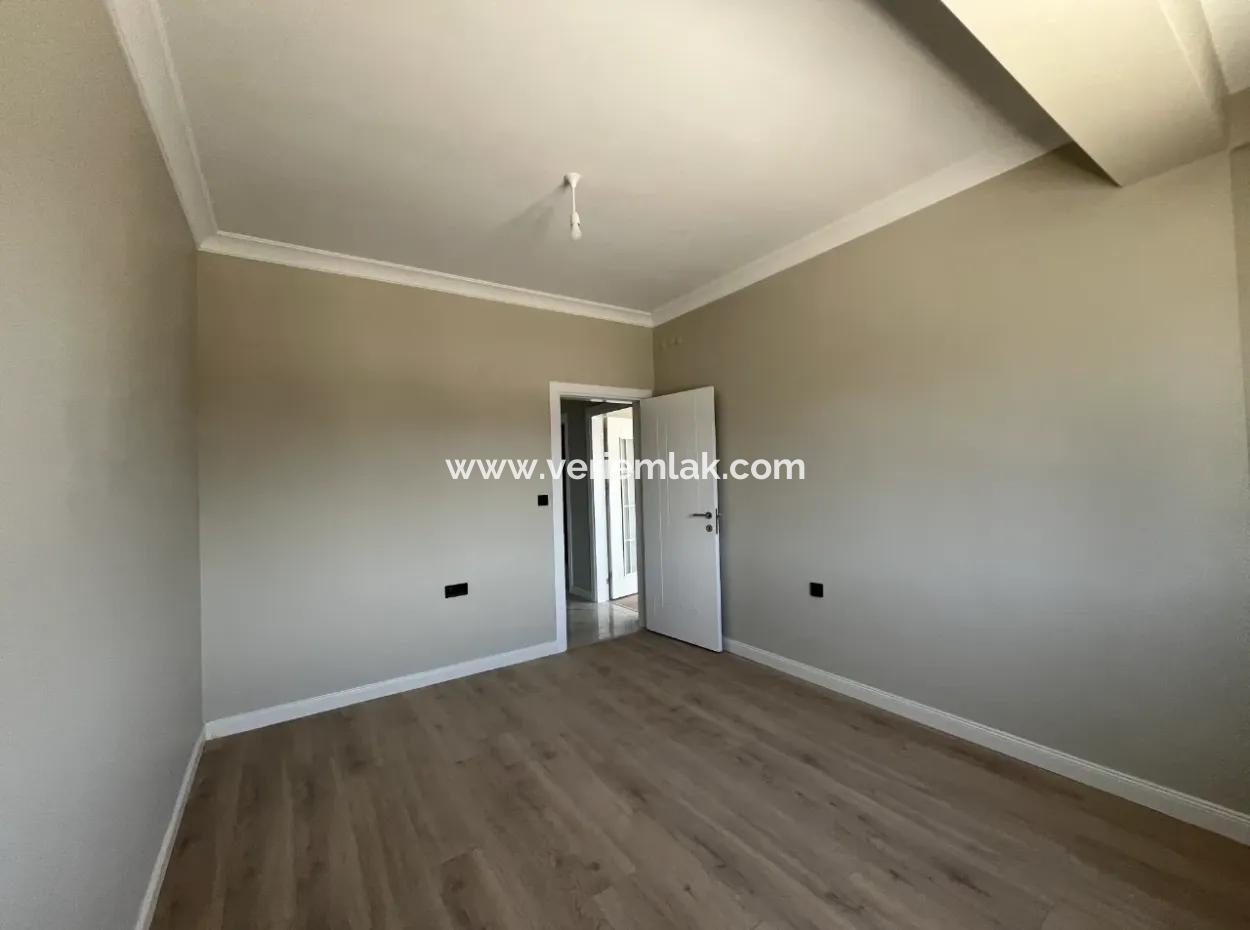 Geräumige 3 Und Eine Wohnung Zur Miete In Der Nähe Des Zentrums In Seferihsar