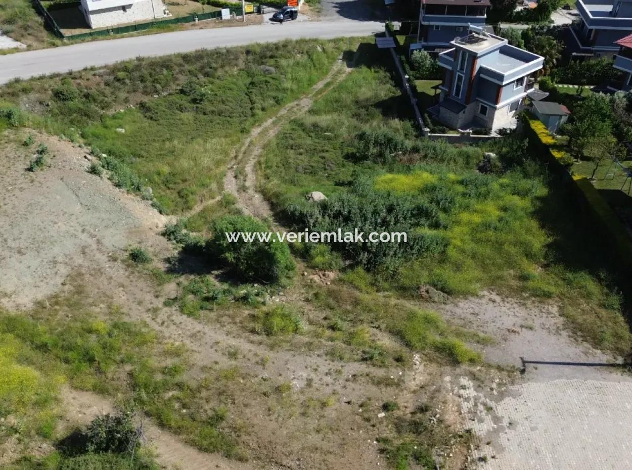 Grundstück Zum Verkauf Mit 2 Separaten Villen, Die In Der Bucht Von Seferihisar Akarca Orşal Ausgewiesen Sind