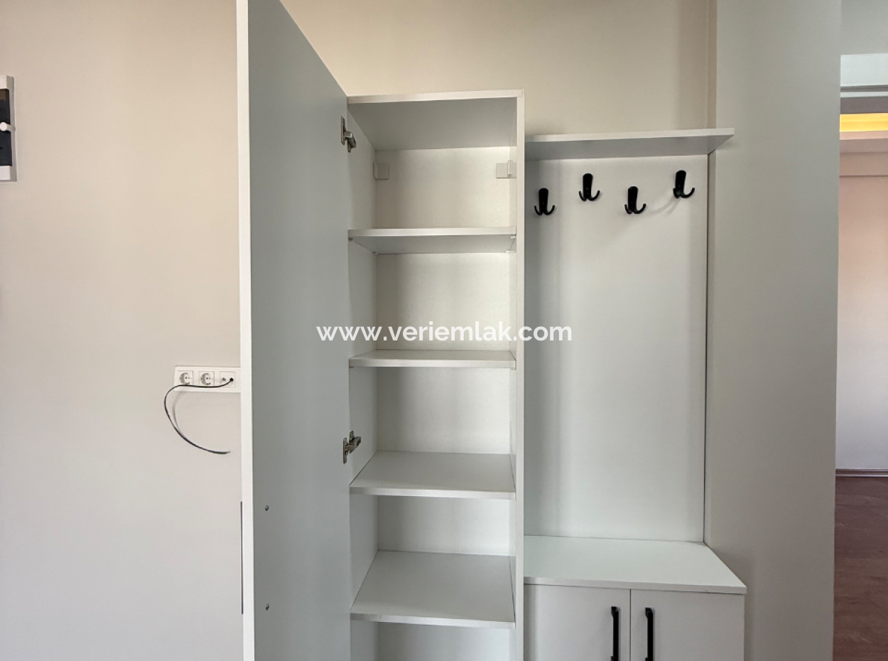 Seferihisar Beyler Köycivarı Hauptstraße Fassade 7200M2 Olivenhain