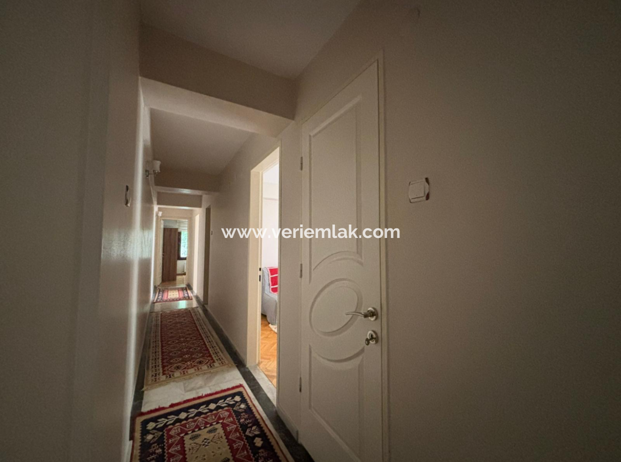 3. Stock, 130 M² Möblierte Wohnung Zur Mietung In Alsancak Dichter Eşreft