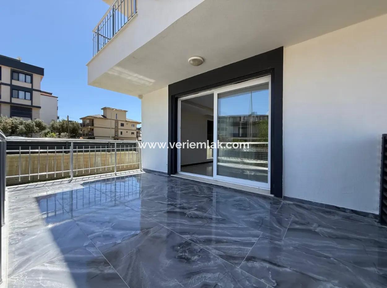 Moderne Und Komfortable Villa In Seferihisar Camikebir