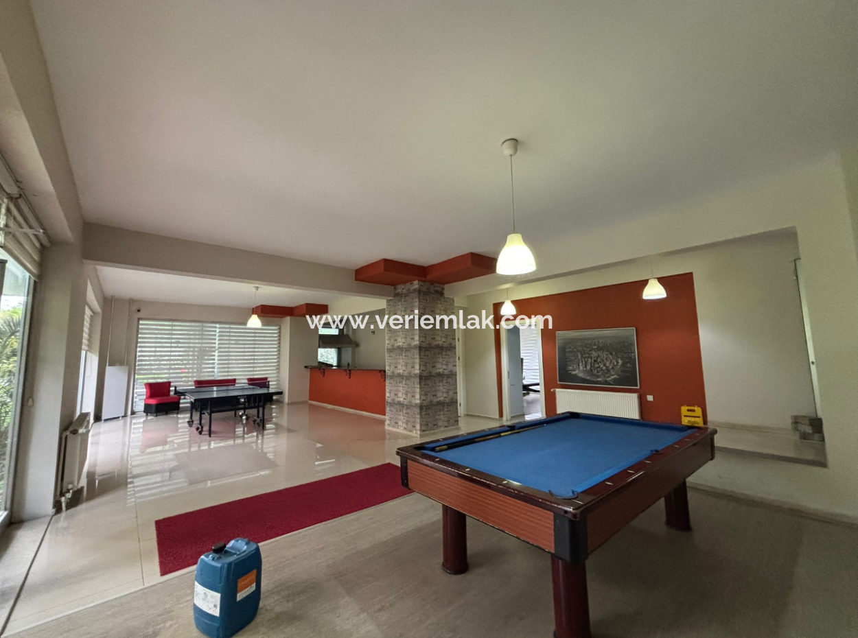 Möblierte Wohnung Zur Miete 1 1 Mit Pool In Bornova Myvia Und 24/7-Sicherheit!