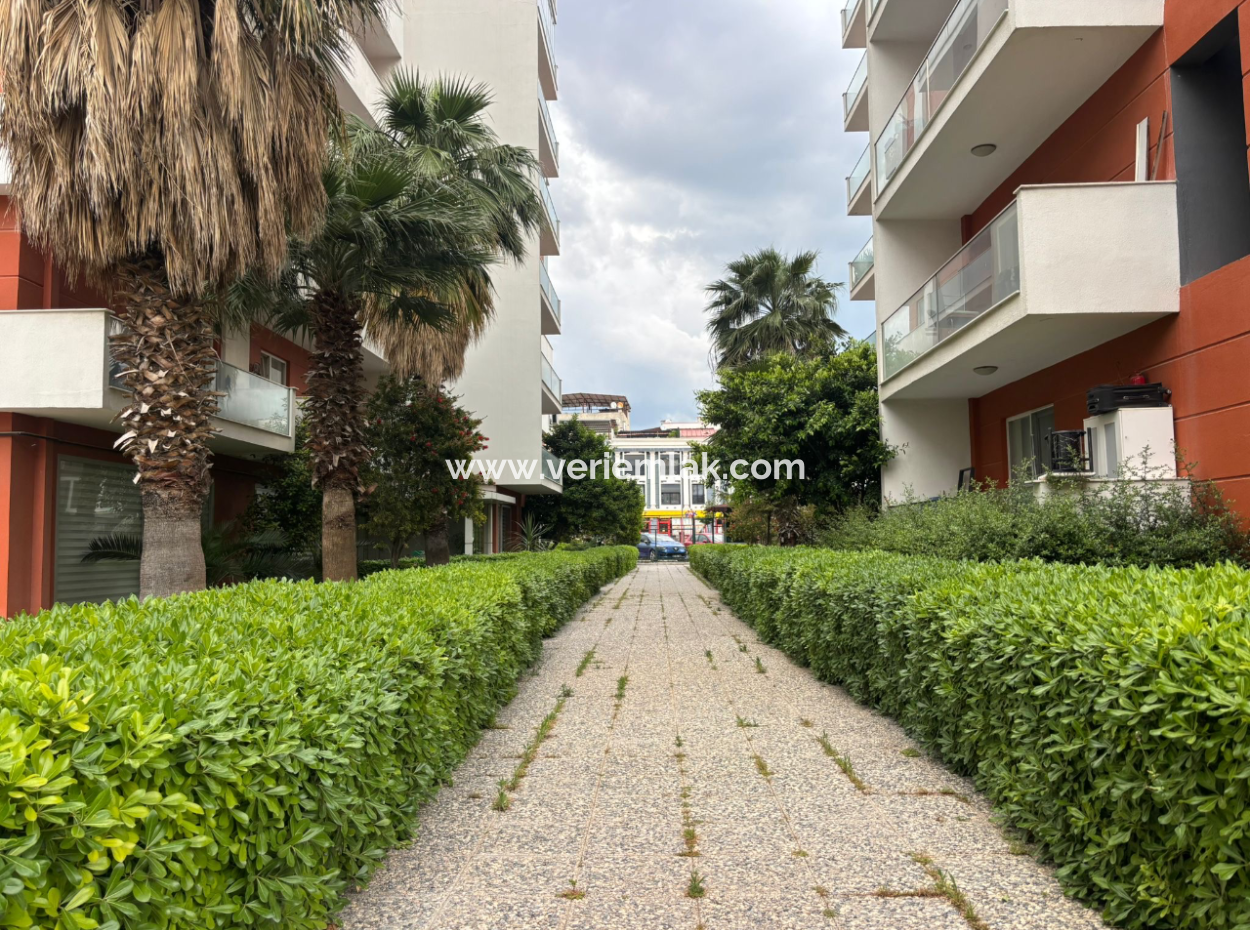 Möblierte Wohnung Zur Miete 1 1 Mit Pool In Bornova Myvia Und 24/7-Sicherheit!