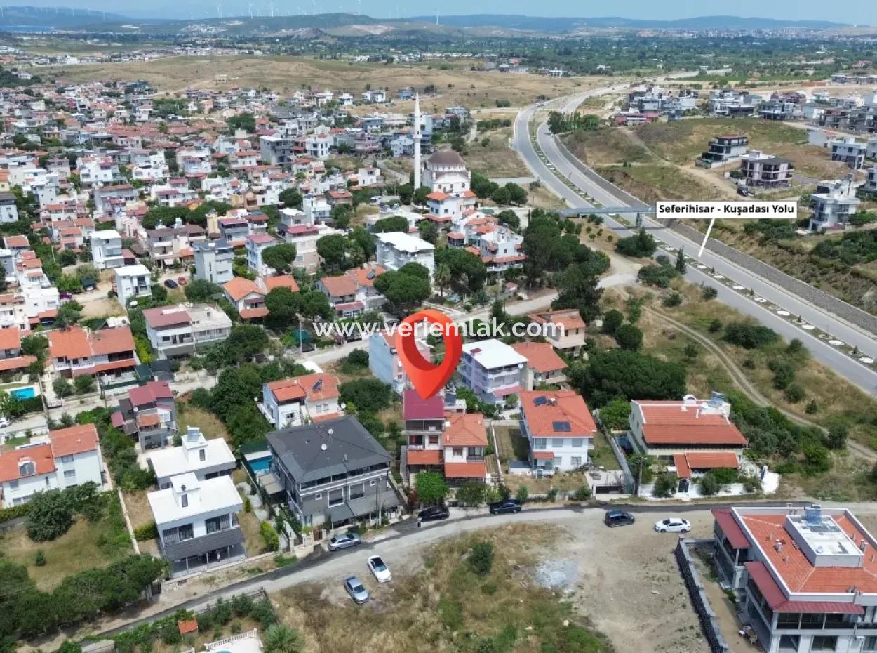 Villa In Seferihisar Akarca, Nahe Dem Meer, Bietet Einen Grossen Und Angenehmen Wohnraum Mit Einem Abgelegenen Charakter