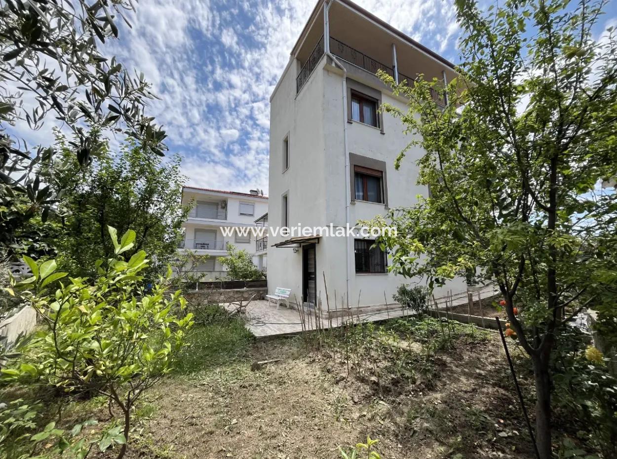 Villa In Seferihisar Akarca, Nahe Dem Meer, Bietet Einen Grossen Und Angenehmen Wohnraum Mit Einem Abgelegenen Charakter