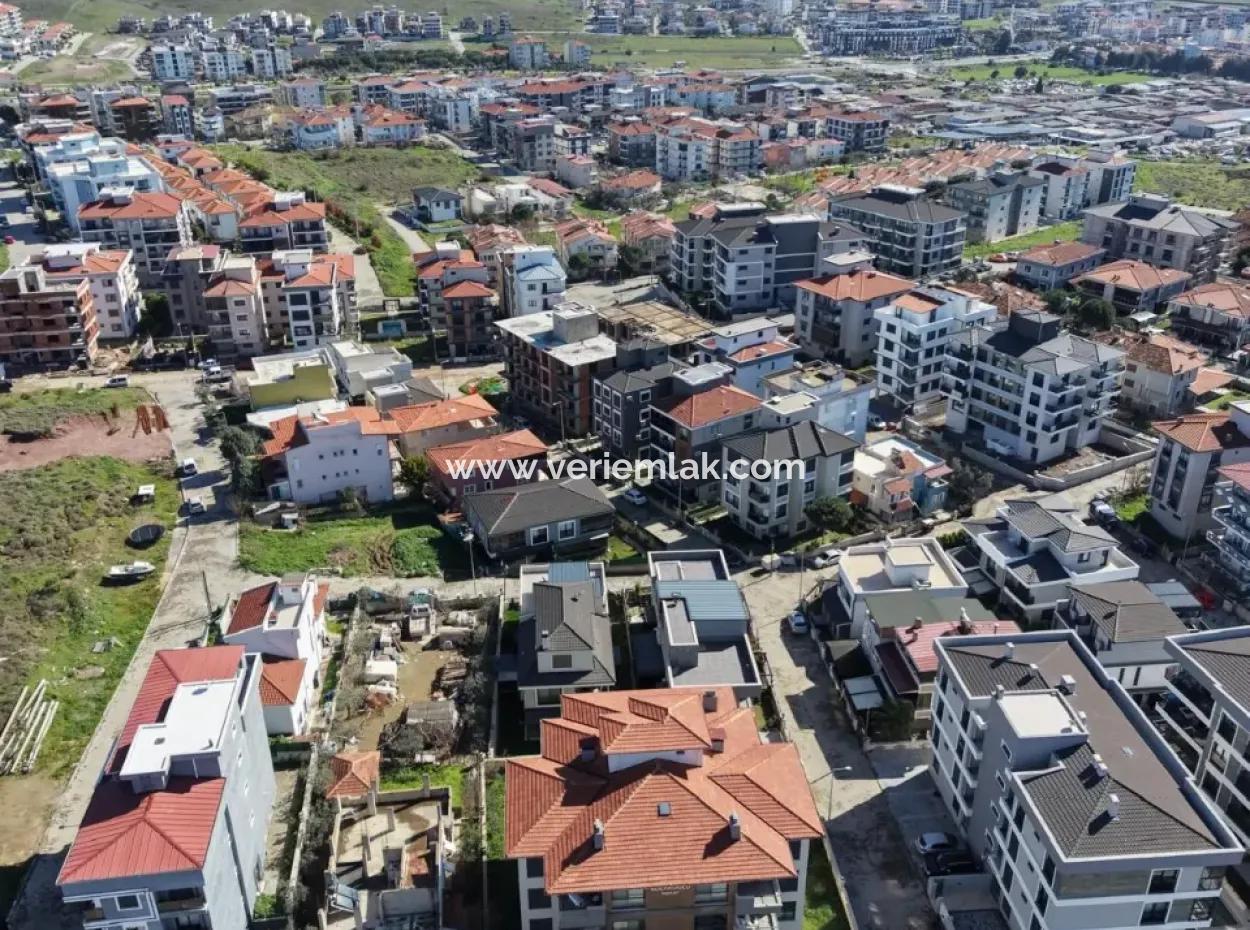 Stilvolle 2 Zimmer Mit 1 Wohnungen Mit Separater Küche, Glasbalkon Und Erdgas Im Viertel Camikebir