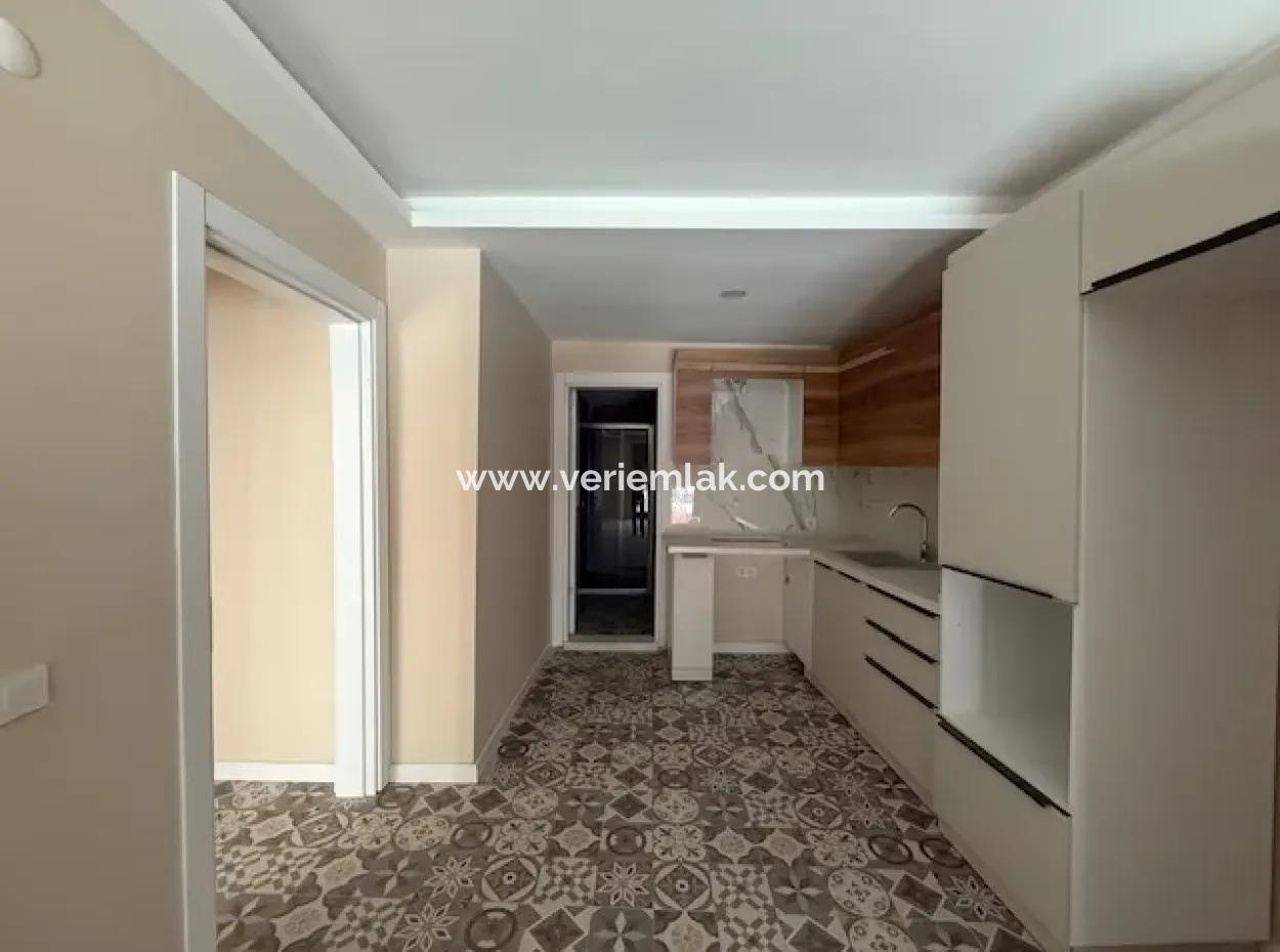 Komfortable Und Luxuriöse Wohnung Zum Verkauf Im Viertel Seferihisar Çolak Ibrahim Bey