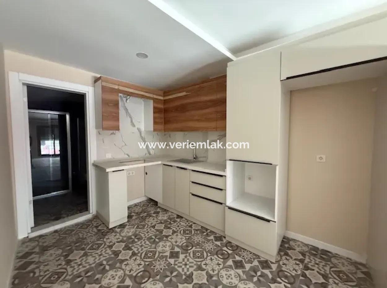 Komfortable Und Luxuriöse Wohnung Zum Verkauf Im Viertel Seferihisar Çolak Ibrahim Bey