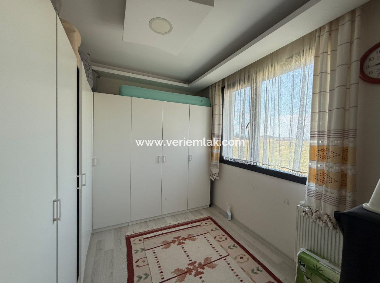 Villa Mit Komfortablem Und Angenehmem Wohnraum In Seferihisar Akarca