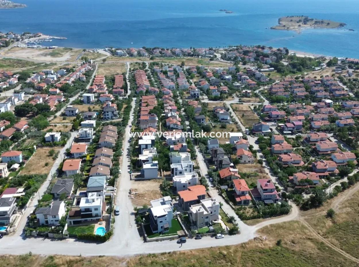 Villa Mit Komfortablem Und Angenehmem Wohnraum In Seferihisar Akarca