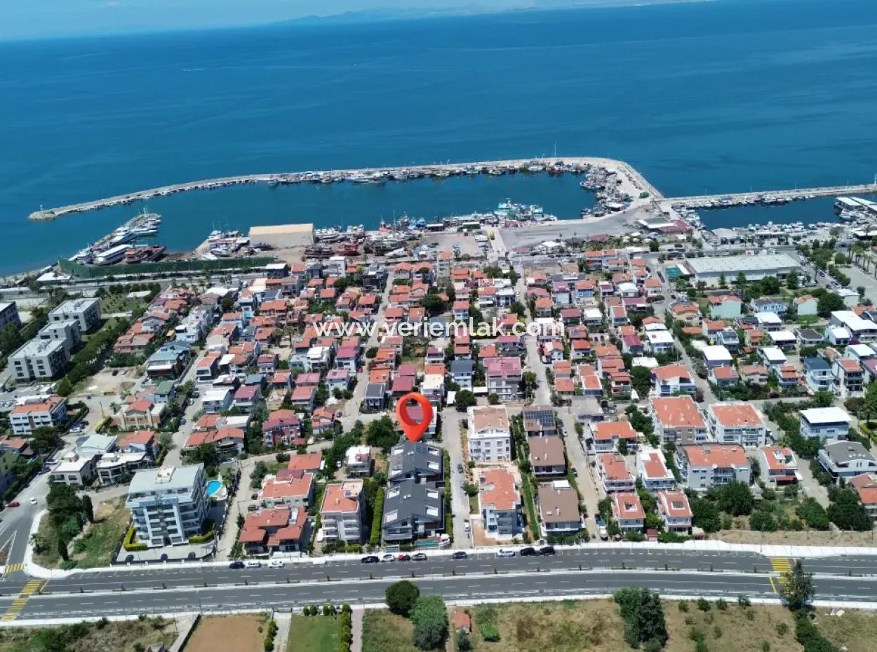 Private Villa Mit Terrasse Und Wintergarten In Einer Ecke In Saygin Stil Yali
