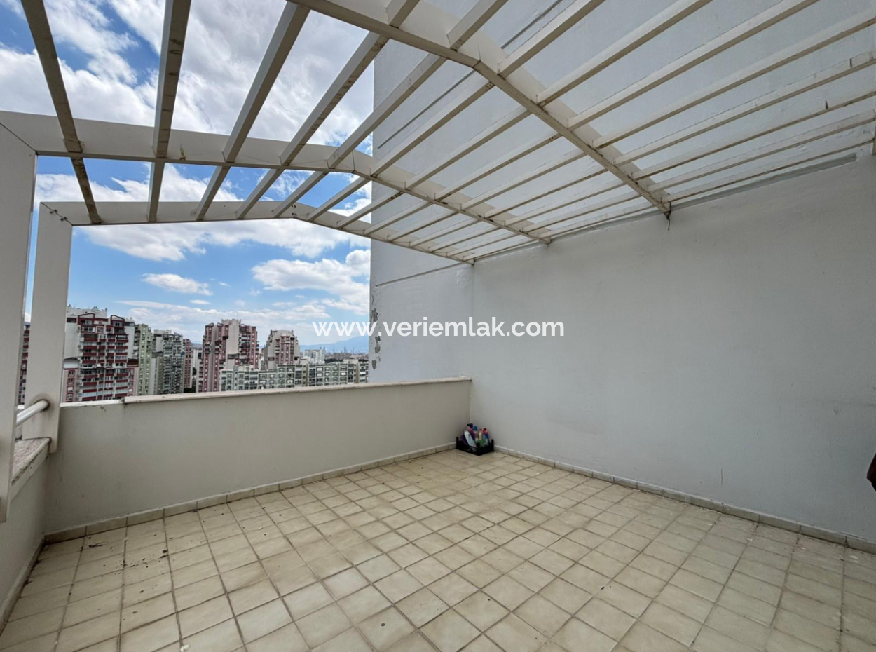 16. Stock Reihenhaus, 11 Wohnung Zu Miete In Karşıyaka Mavişehir Albatros