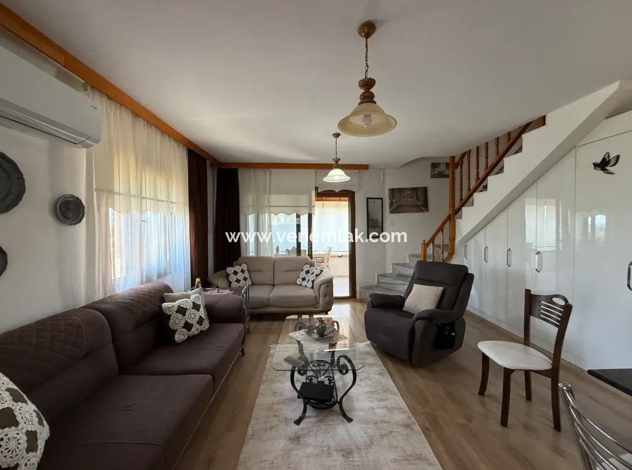 Sommervilla Zum Verkauf Mit Garten Auf Drei Seiten, Fußläufig Zum Akarca Beach
