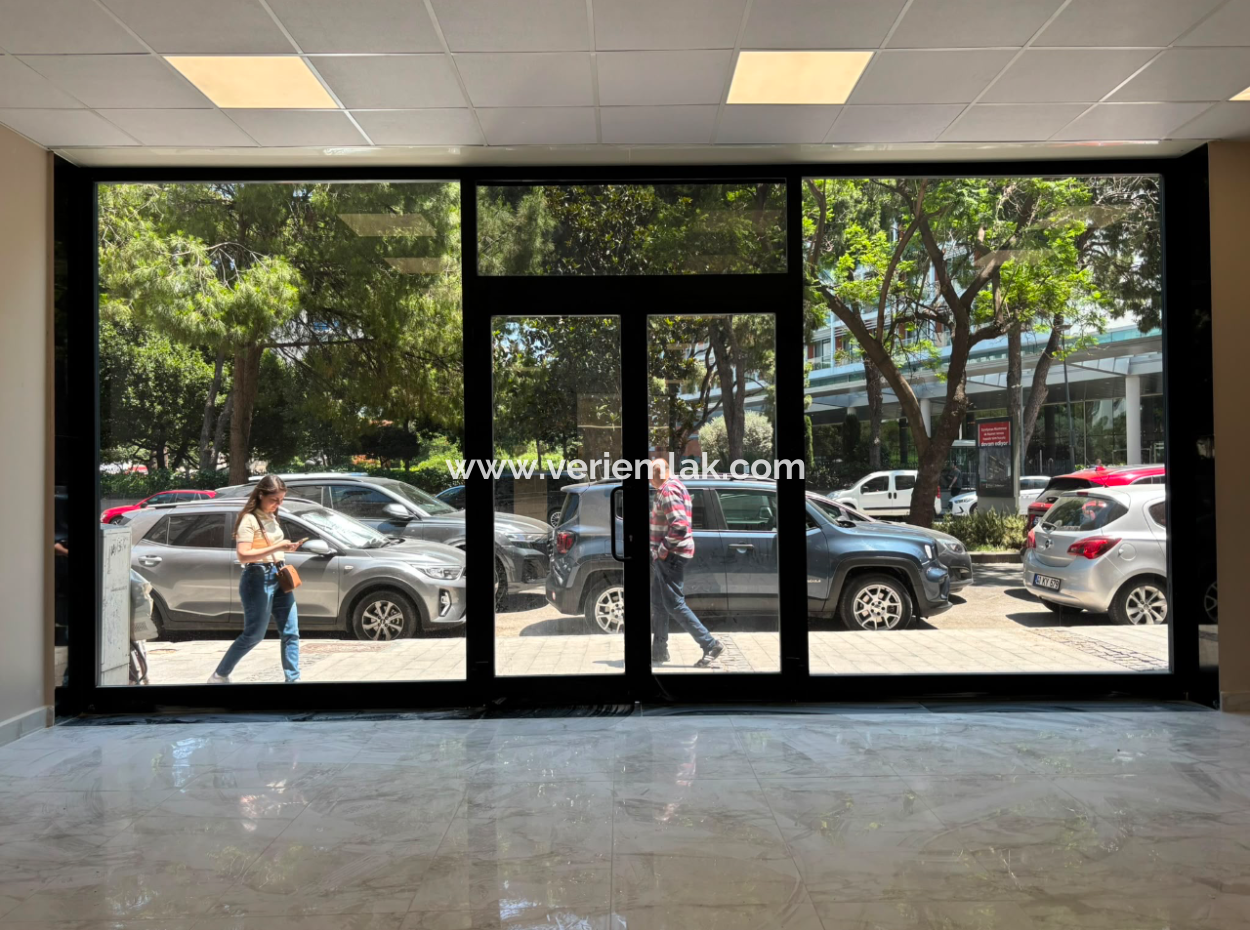 Alsancakswiss Hotel Karşisinda70M2 Kostenloser Shop Zur Miete Mit Netto-Wc