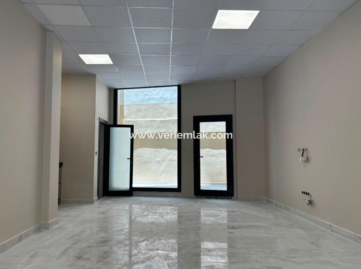 Alsancakswiss Hotel Karşisinda70M2 Kostenloser Shop Zur Miete Mit Netto-Wc
