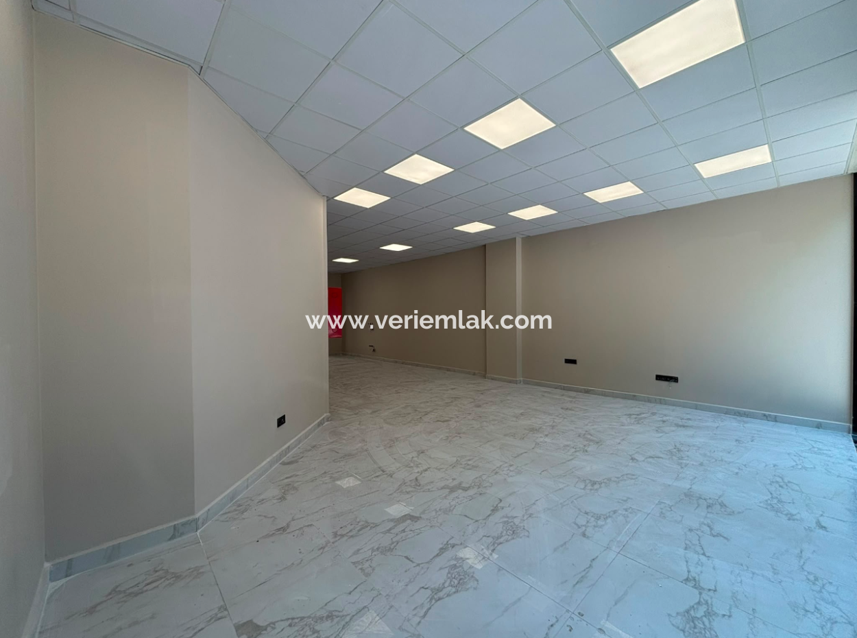 Alsancakswiss Hotel Karşisinda70M2 Kostenloser Shop Zur Miete Mit Netto-Wc