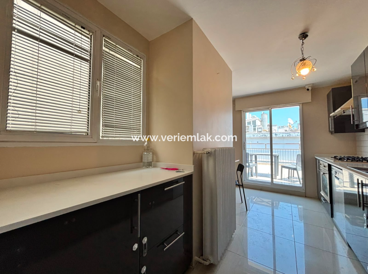 7. Stock, 410 M², Staffel, 3, 1 Wohnung Zu Mieten Mit Meerblick Auf Dem Alsancak Republikplatz!