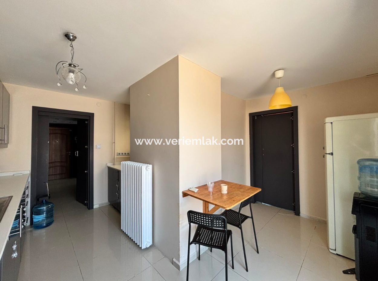 7. Stock, 410 M², Staffel, 3, 1 Wohnung Zu Mieten Mit Meerblick Auf Dem Alsancak Republikplatz!
