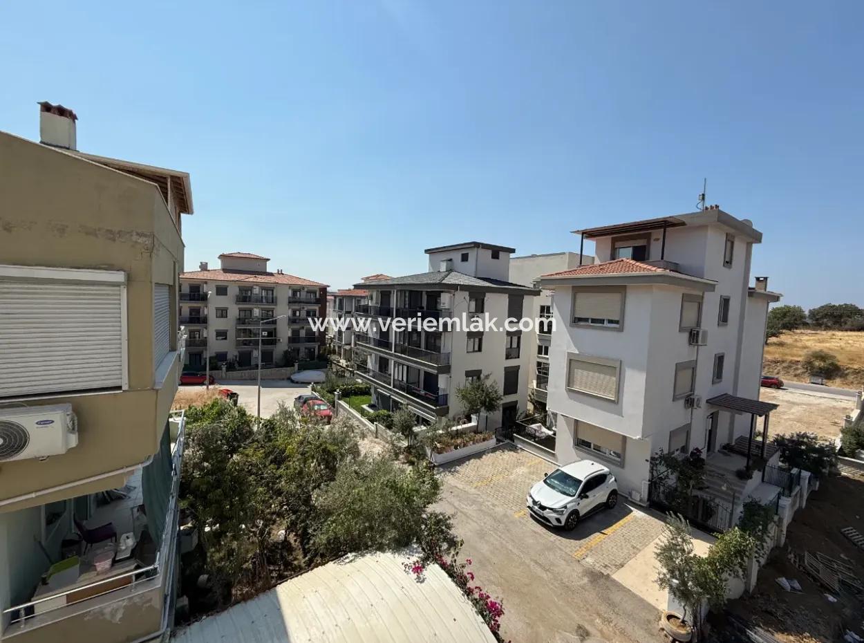 Brandneue 21-Wohnung Zum Verkauf Im Viertel Seferihisar Camikebir | Mit Balkon | Automatischer Verschluss | Arçelik Built-In | Mit Parken