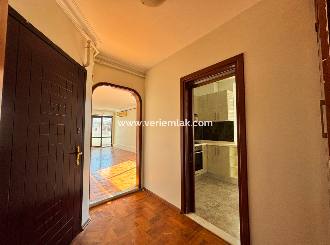 2 1 110 M² Gut Gepflegte Wohnung Zur Miete In Der Nähe Von Alsancak Tevfik Fikret!