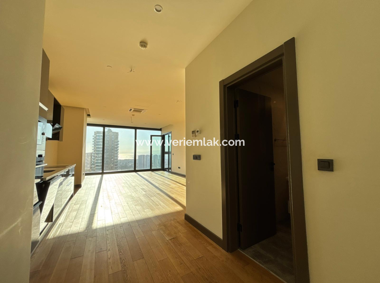 27. Etage 2 Eckwohnung Zur Miete Mit Herrlichem Blick In Mahall, Bomonti